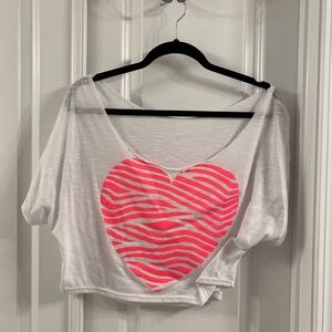 Retro heart shirt